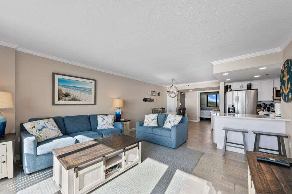 Sea Colony Ocean 5th floor condo w/ free WiFi, elevator, and balcony