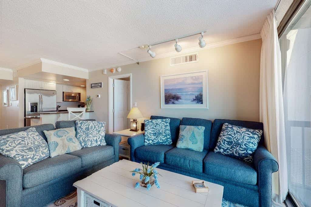 Sea Colony Ocean 5th floor condo w/ free WiFi, basketball court, & shared sauna