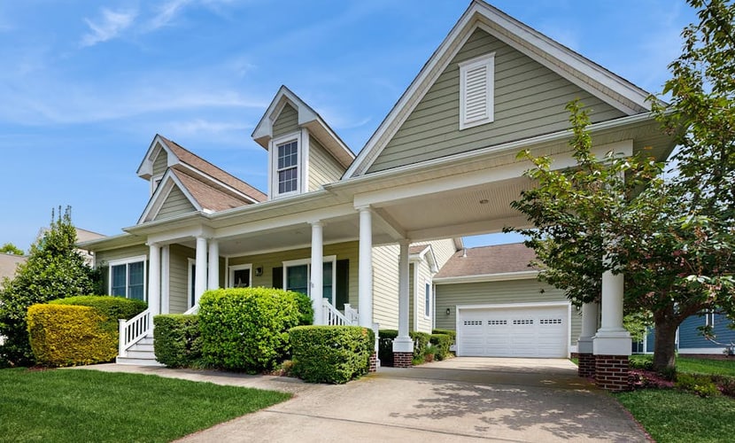 Bayside Resort house with pool, lakefront, golf on-site, & tennis court