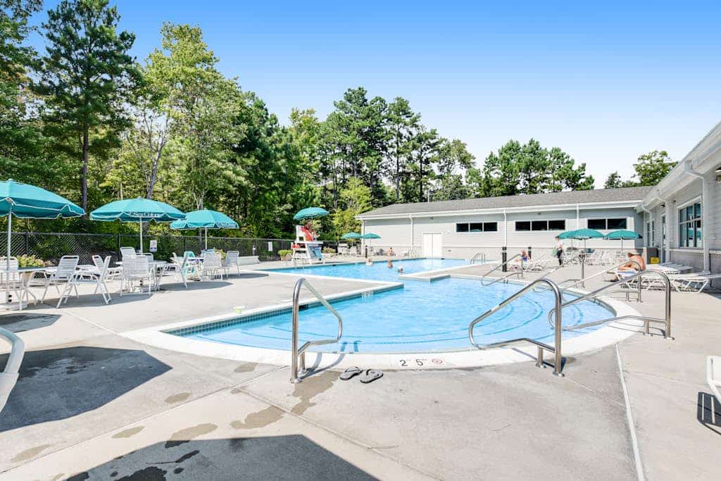Sea Colony Ocean 3rd floor condo w/ tennis court, gym, and balcony