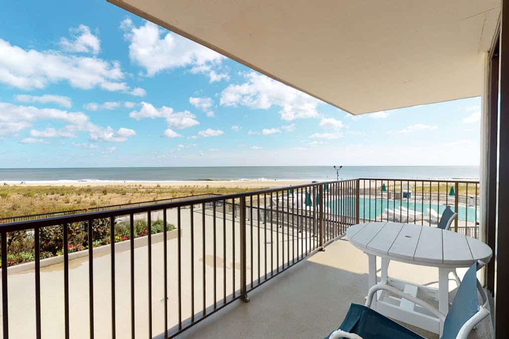 Sea Colony Ocean 2nd floor condo w/ pool, tennis court, and elevator
