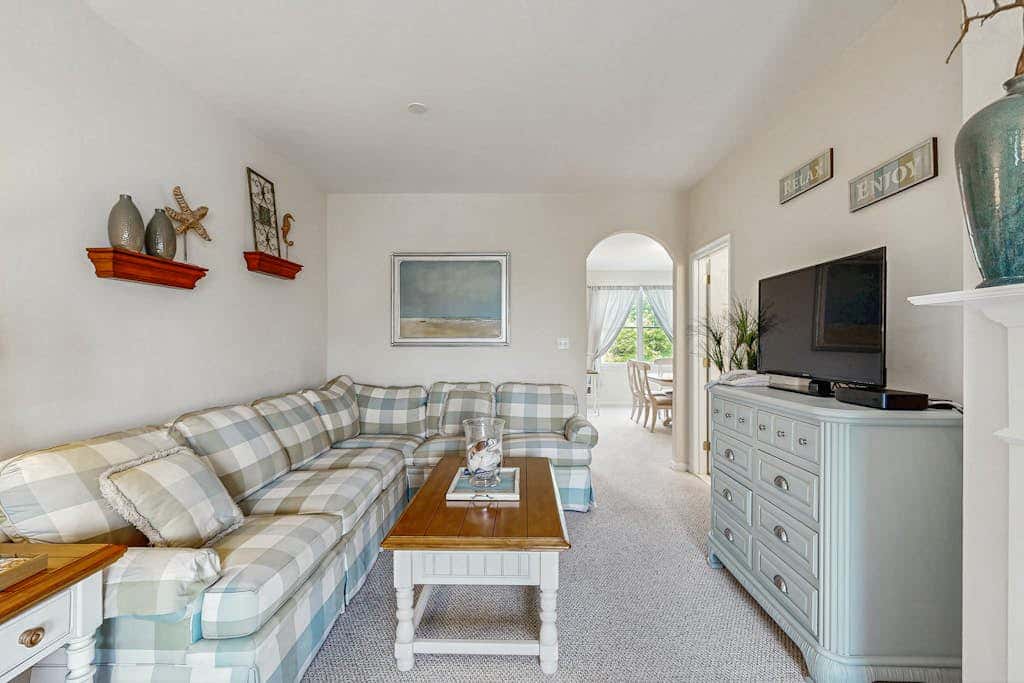 Bayside Resort - 36362 Azalea Ave