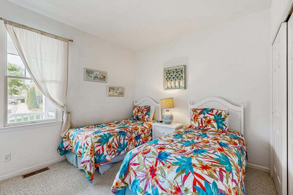 Bayside Resort - 36362 Azalea Ave