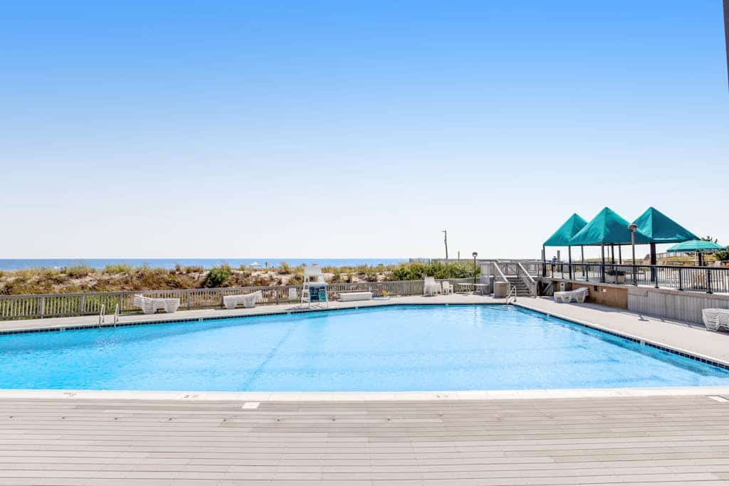 Sea Colony 2nd floor condo with shared sauna, basketball court, and gym