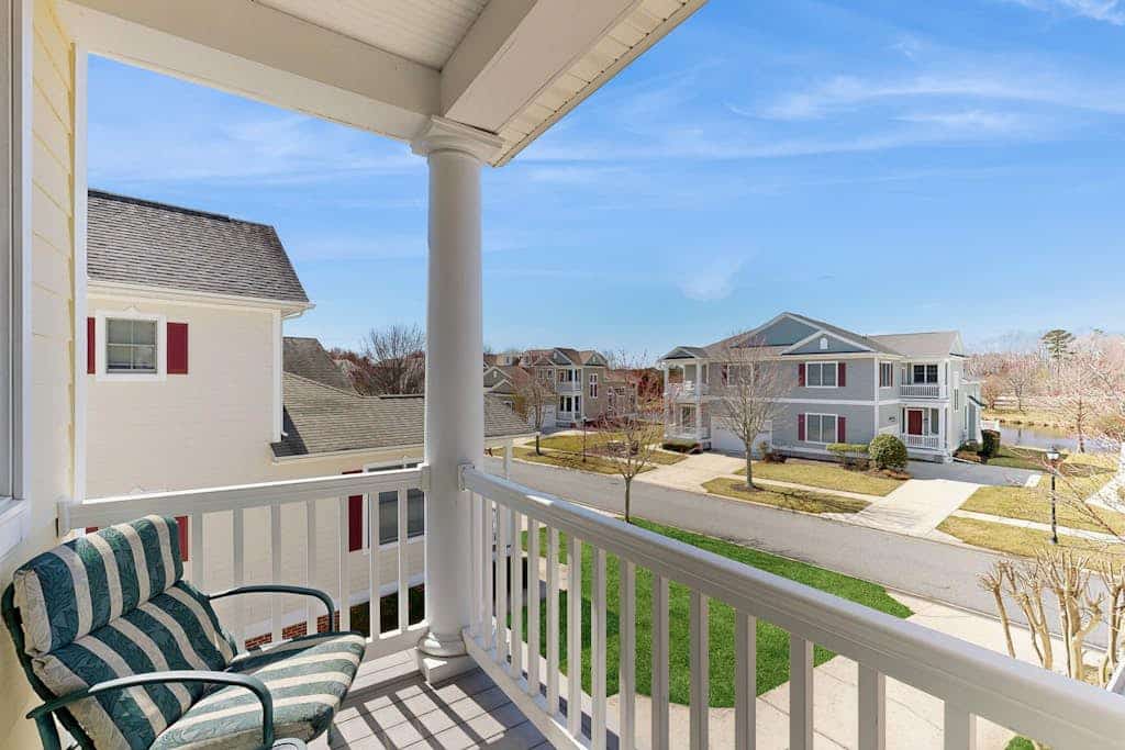 Bayside Resort dog-friendly townhouse w/ tennis court access, WiFi, and balcony