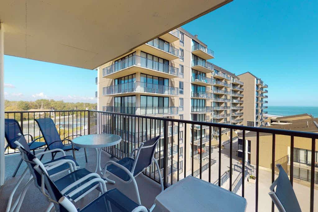 Sea Colony Ocean 5th floor condo w/ tennis court, and pool