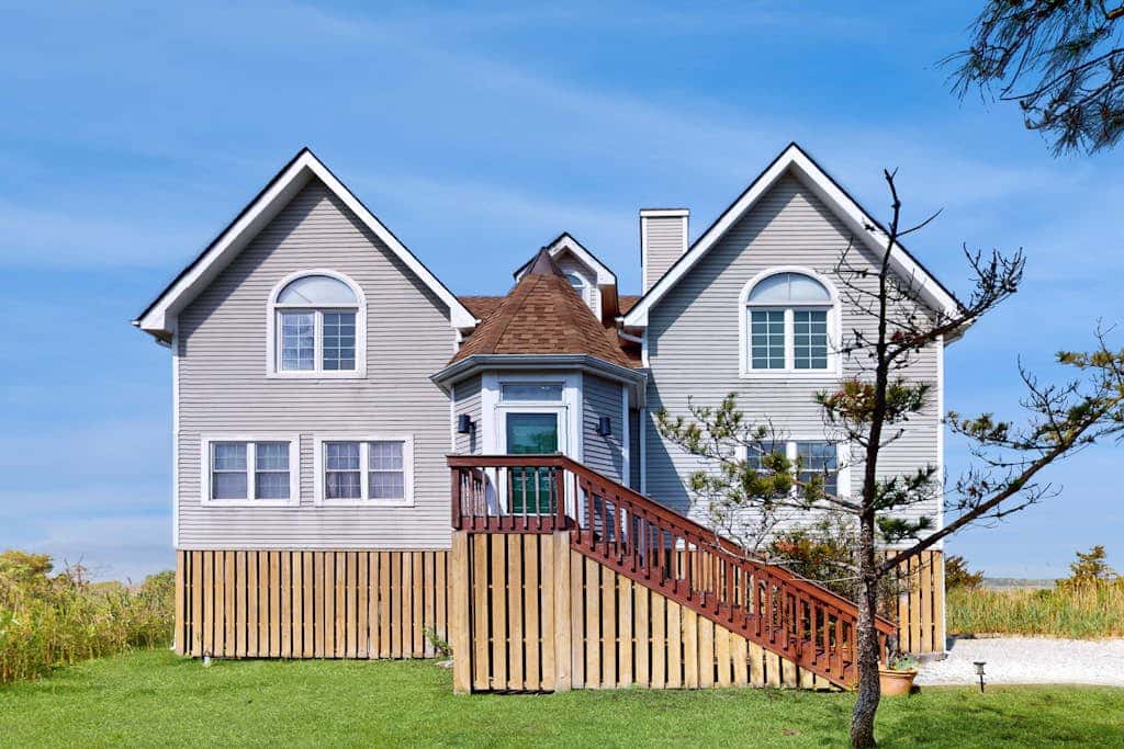 Seatowne - 36912 Bayside Dr
