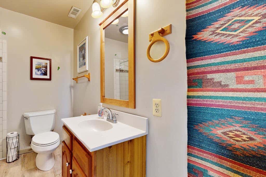Seatowne - 36912 Bayside Dr