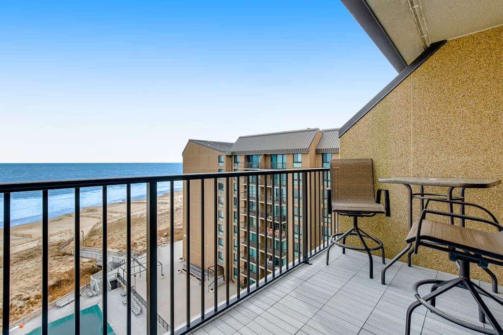 Sea Colony Ocean 9th floor condo w/ gym, elevator, and shared sauna