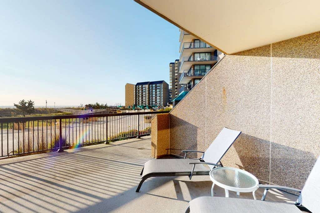Sea Colony Ocean 1st floor condo w/ basketball court, tennis court, & WiFi