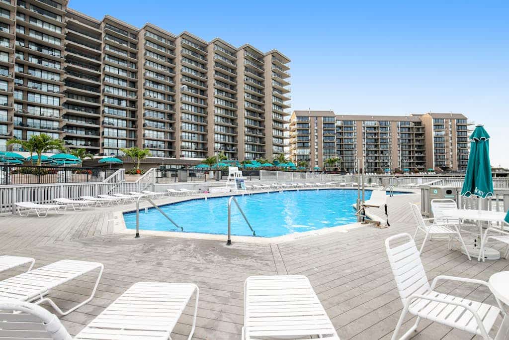 Sea Colony Ocean 10th-floor condo with basketball court, gym, and sauna