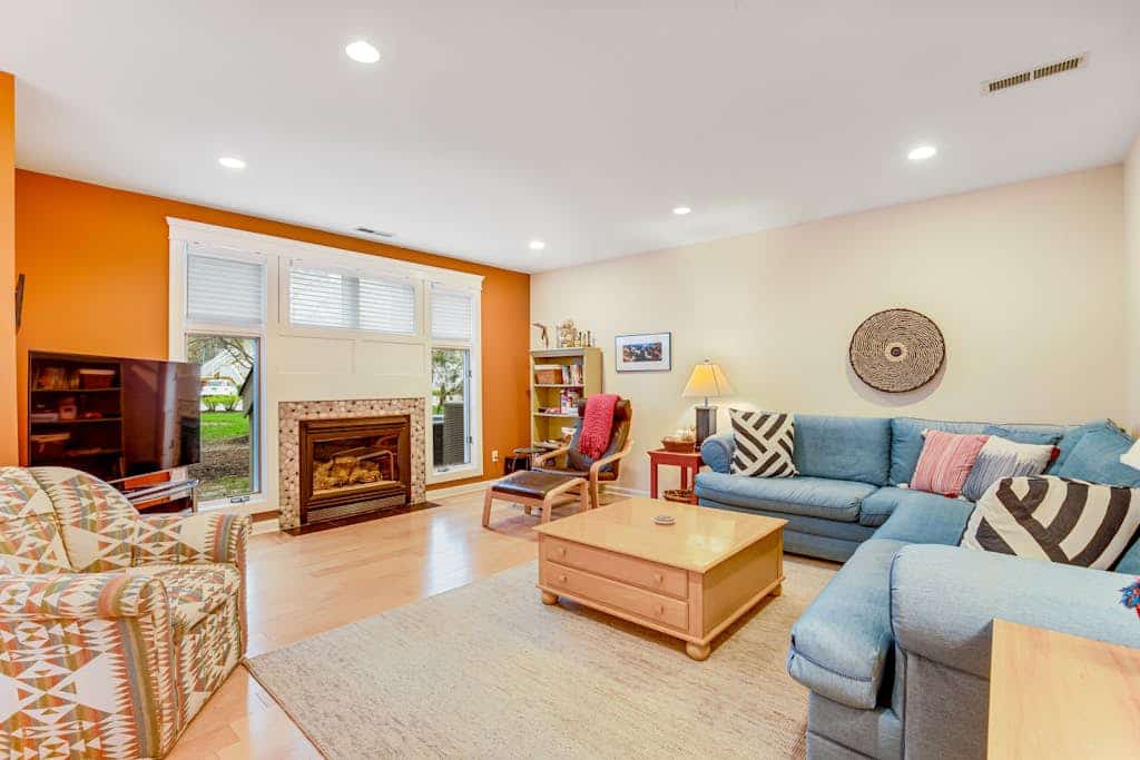 Sea Colony Tennis townhouse with gym, pool, tennis court, & basketball court