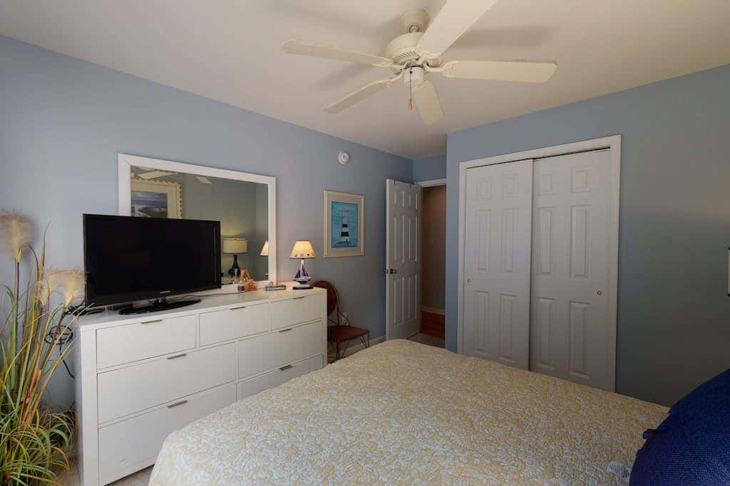 Sea Colony - 56044 Pinewood Dr