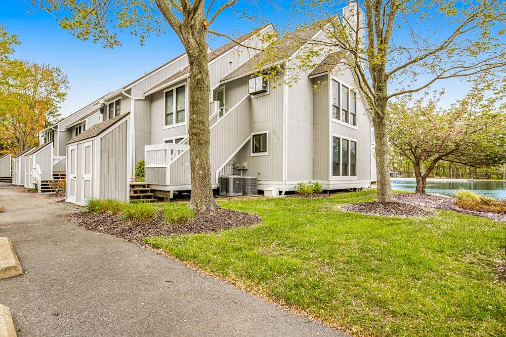 Sea Colony Tennis 1st floor condo w/ gym, tennis court, and pool