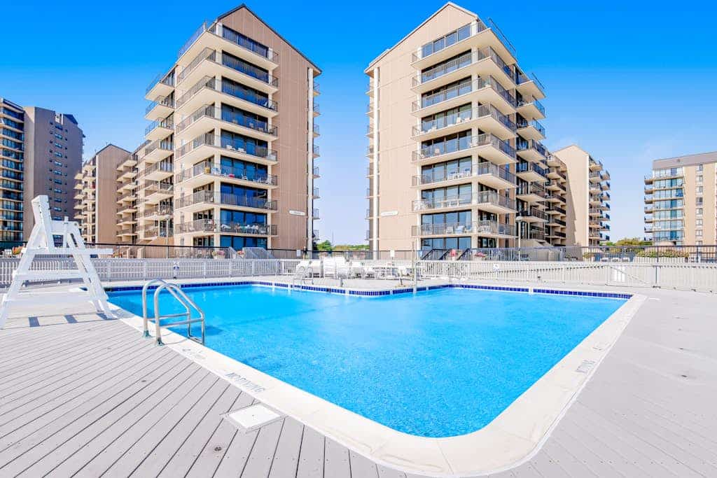 Sea Colony Tennis 1st floor condo w/ gym, tennis court, and pool