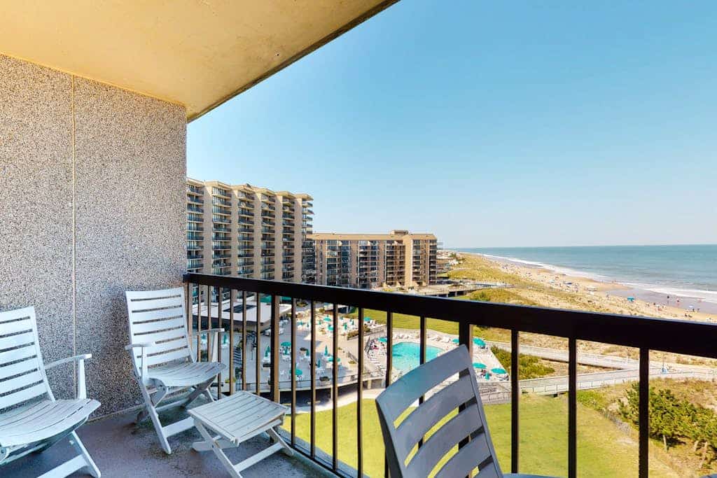 Sea Colony Ocean 8th floor condo w/ pool, balcony, and tennis court