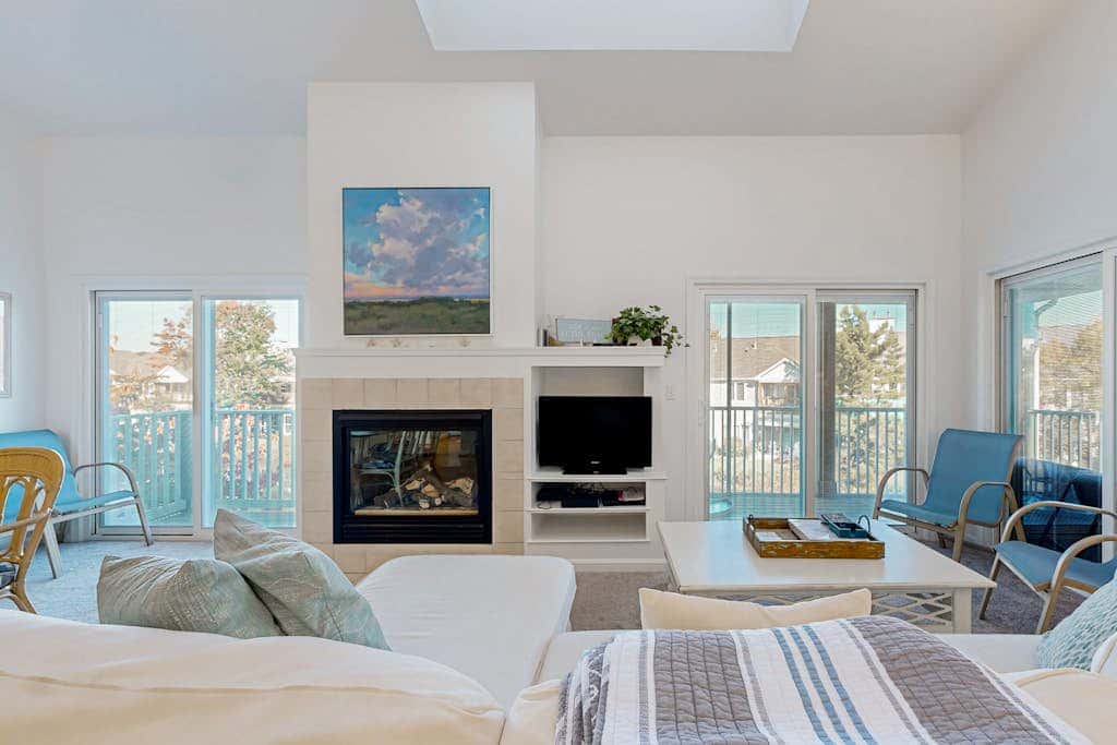Sea Colony - 56049 Pinewood Dr