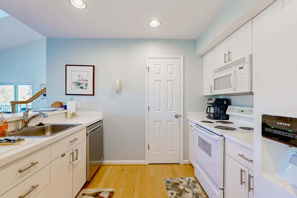 Sea Colony - 56049 Pinewood Dr