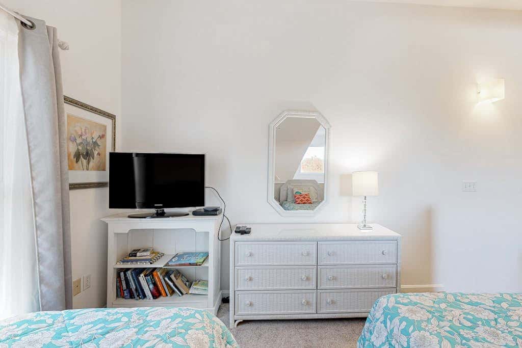 Sea Colony - 56049 Pinewood Dr