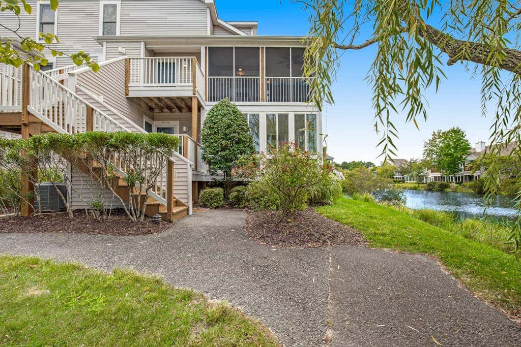 Sea Colony - 56049 Pinewood Dr