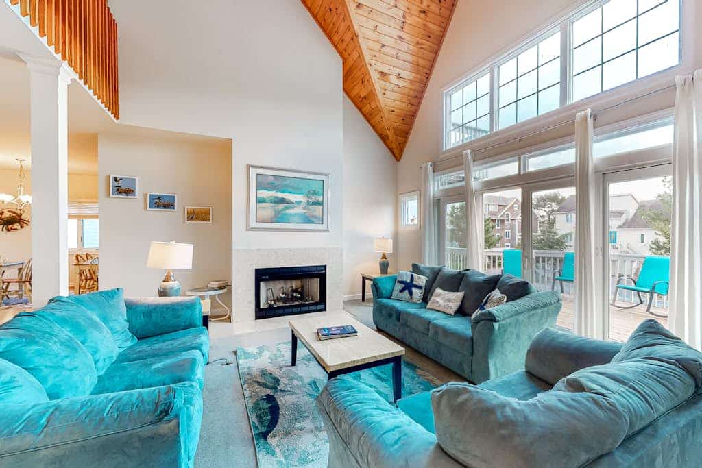 Quillens Point home w/ 5 decks, screened porch, grill & shared tennis - dogs OK