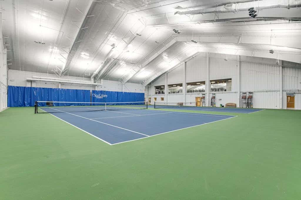 Sea Colony 5th floor condo w/shared basketball court & sauna- partial ocean view