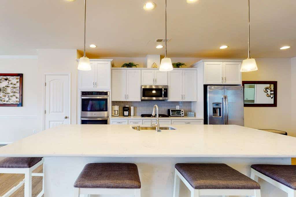 Ocean View Beach Club townhouse with grill, pool, gym, & tennis