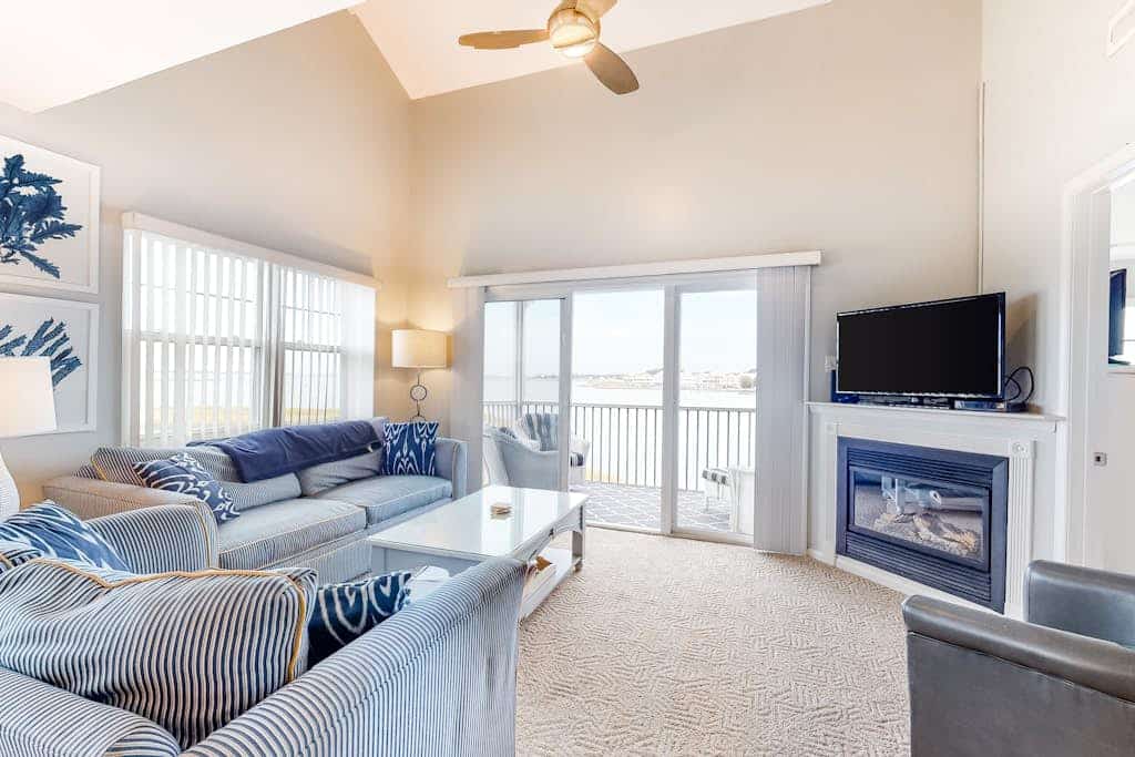 Bethany Bay Third-Floor Condo with Pool, Tennis Court, & Board Games