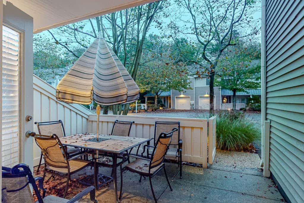 Sea Colony Tennis townhouse w/ gym, tennis court, free WiFi, and balcony
