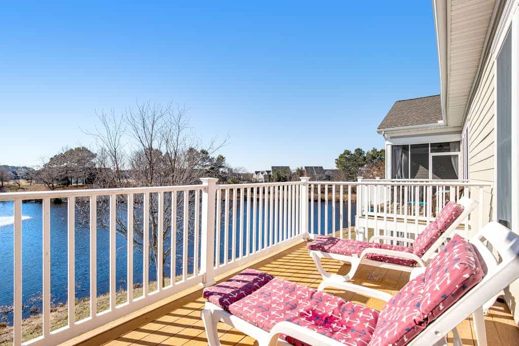 Bear Trap Dunes lake view 2nd floor condo, with pools, golf, sauna-dog-friendly