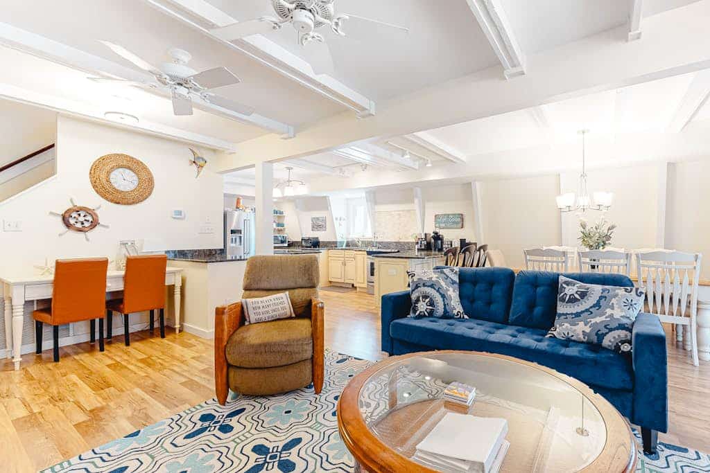 Downtown Bethany Beach house w/ free WiFi, gas grill and outside shower