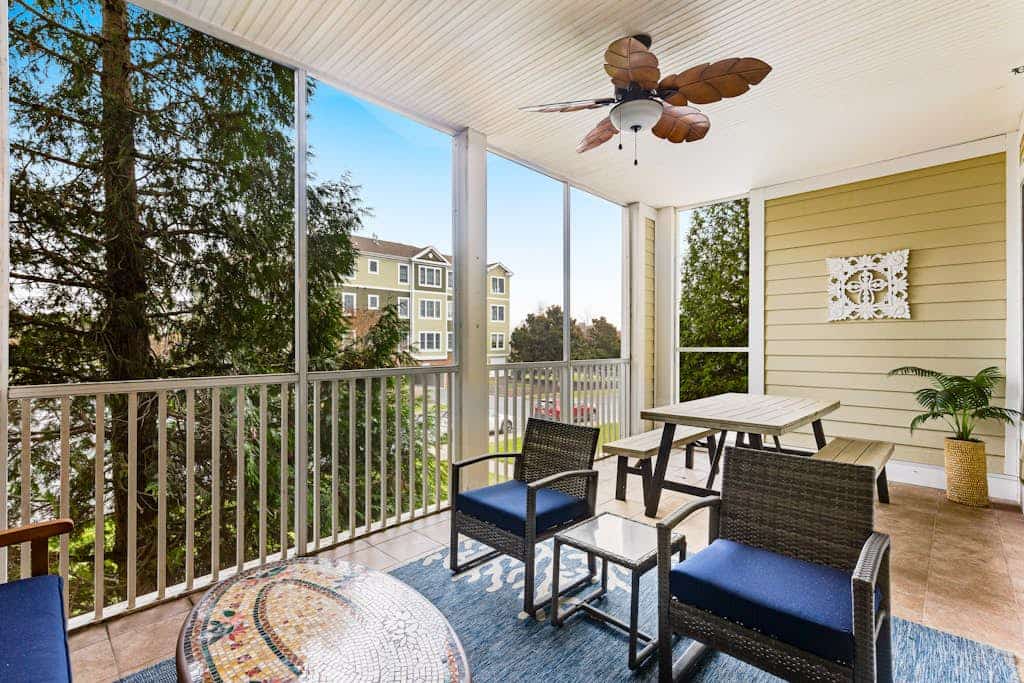 Charming condo near the pool with hot tub & tennis