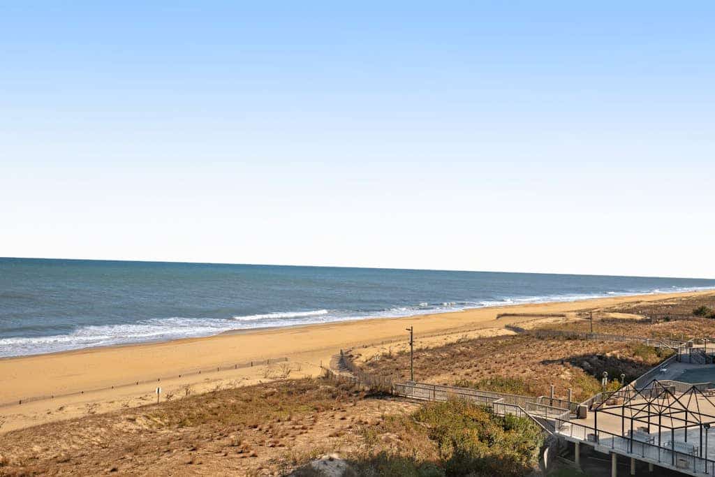 Sea Colony beachfront condo with twelve pools, two hot tubs, & balcony views
