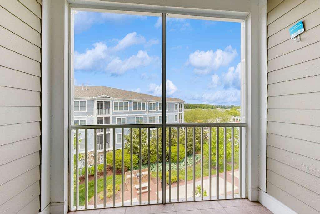 Bayside Condo w/ Balcony & Amazing Shared Pools, Hot Tub, Golf, Tennis, Fitness