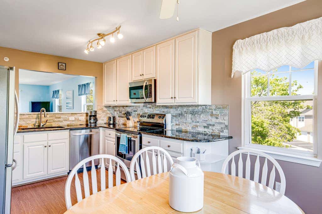 Bethany Bay - 8006 Pettinaro Dr