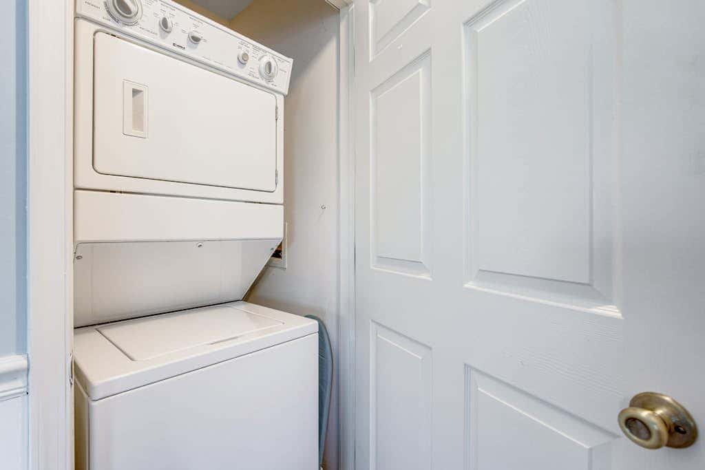 Bethany Bay - 8006 Pettinaro Dr