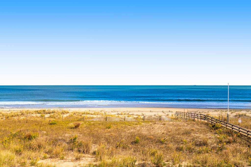 Middlesex Beach coastal getaway with free WiFi & private washer and dryer