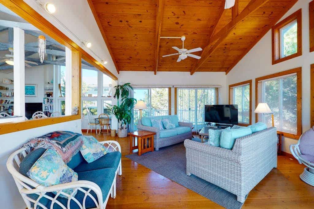 Ocean Village Home Steps From Beach w/Free WiFi + Private Washer and Dryer