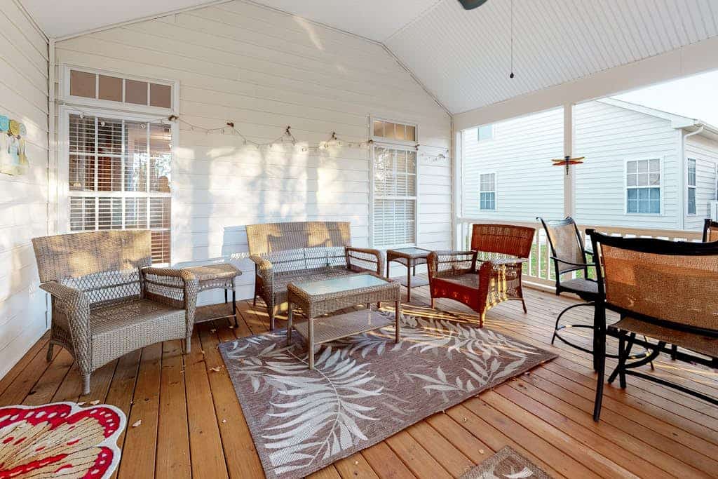 Lord Baltimore Landing house w/shared pool, free WiFi, central AC, private W/D