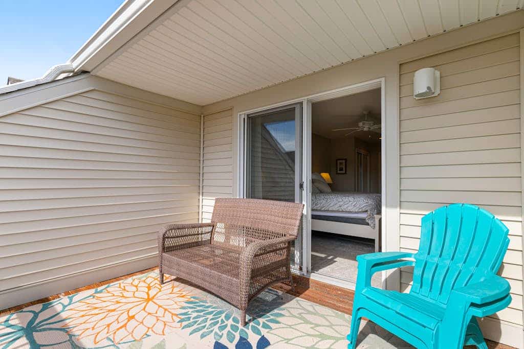 Sea Colony Condo with Fast WiFi & Gas Fireplace plus Shared Pools, Hot Tub, Gym