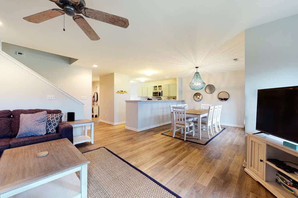 Sea Colony Townhouse w/Patio, Gas Grill, Balcony, Shared Pools, Hot Tub, Gym