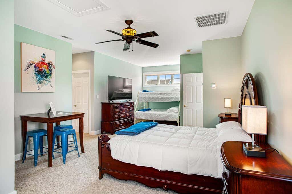 Bayside Resort - 11065 Destination Dr