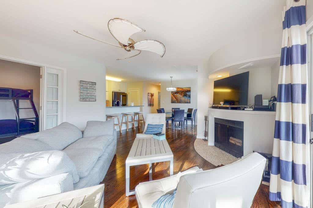 Sea Colony Waterfront Condo w/Deck, Private Beach, Shared Pools, Hot Tub, Tennis