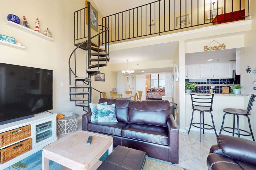 Sea Colony Waterfront gem w/ shared pools, gym, beach access & private balcony