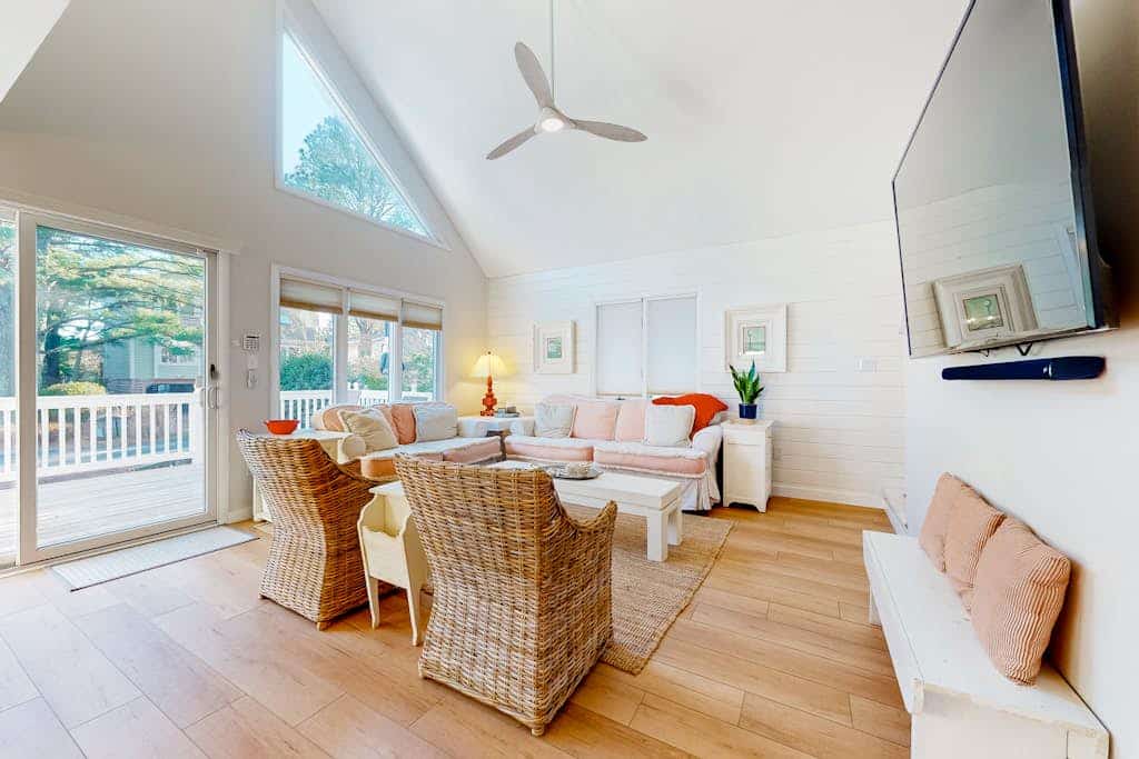 South Bethany cottage with private pool, firepit, & more - 5 minutes from beach