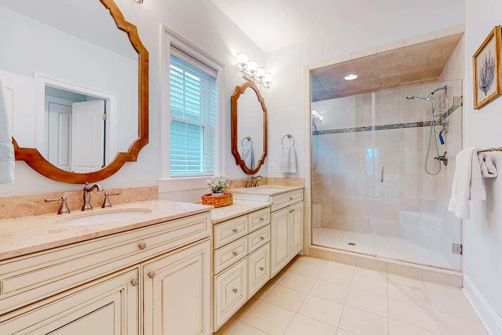 Bayside Resort - 30248 Candleberry Drive