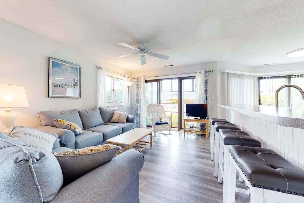 East of the Sun - 40026 E Sun Dr Unit 611