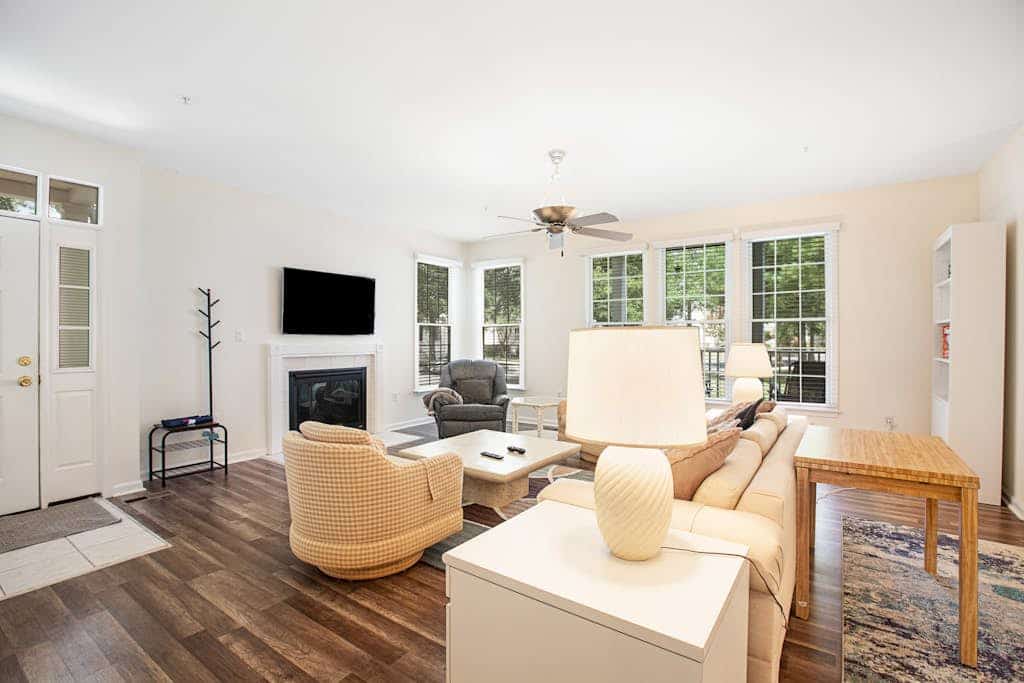Bear Trap Dunes 1st floor condo w/ central AC, private W/D, and gas fireplace