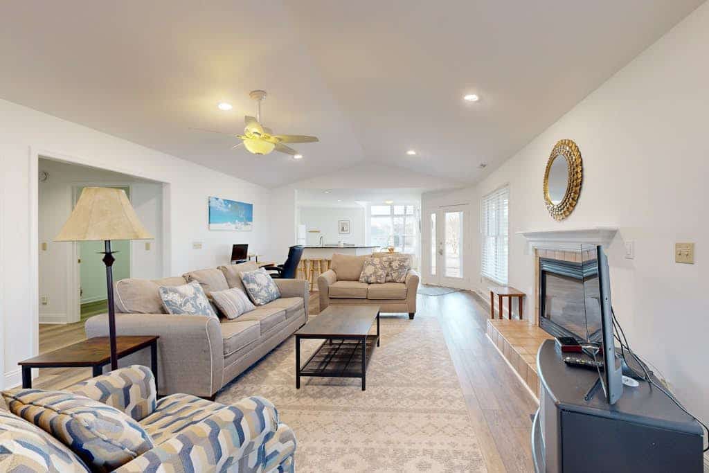 Salt Pond home in golf community with pools, tennis, & pickleball - near beach