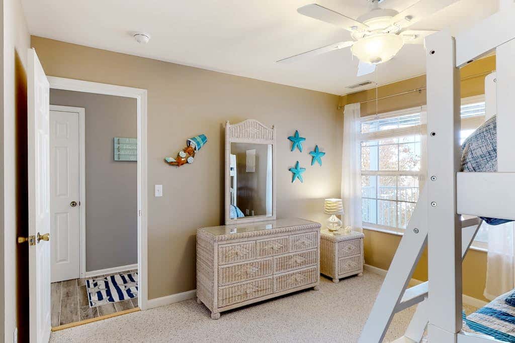 Bethany Bay - 37514 Pettinaro Dr # 9404